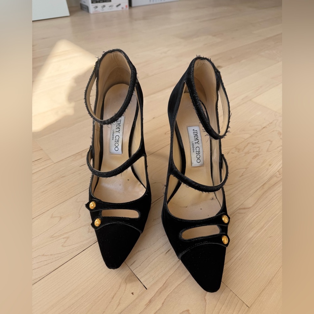 JIMMY CHOO Lacey 100 Black Velvet Pumps.